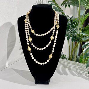 Chanel Vintage Pearl & Diamond Shaped Gold & Crystal Sautoir Necklace